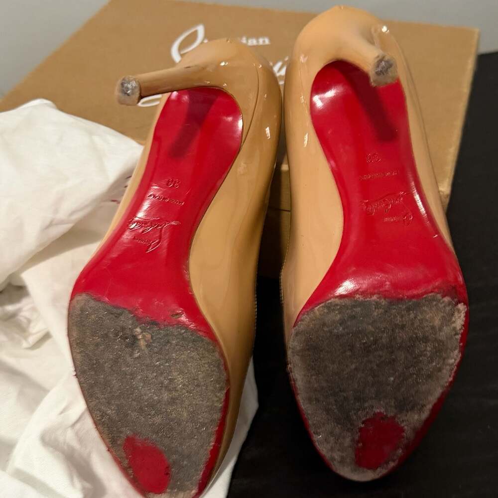 Christian Louboutin Nude Patent Leather Simple Pump Heels Size 38 - Picture 8 of 11
